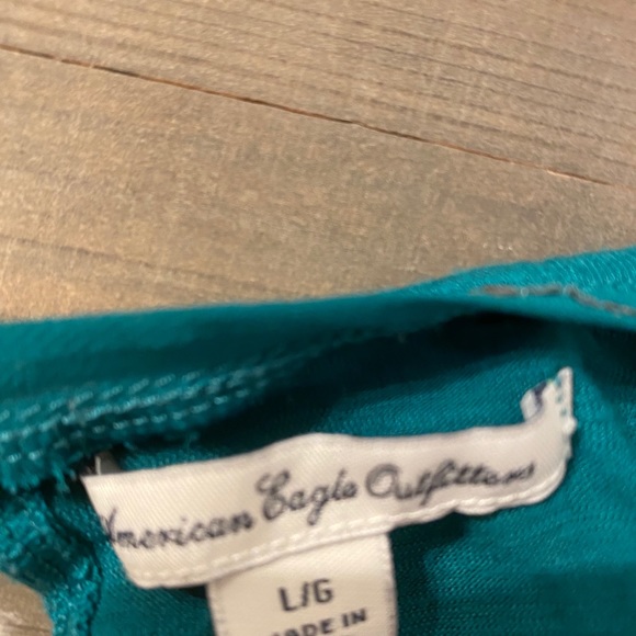 AEO Tank - Picture 6 of 6